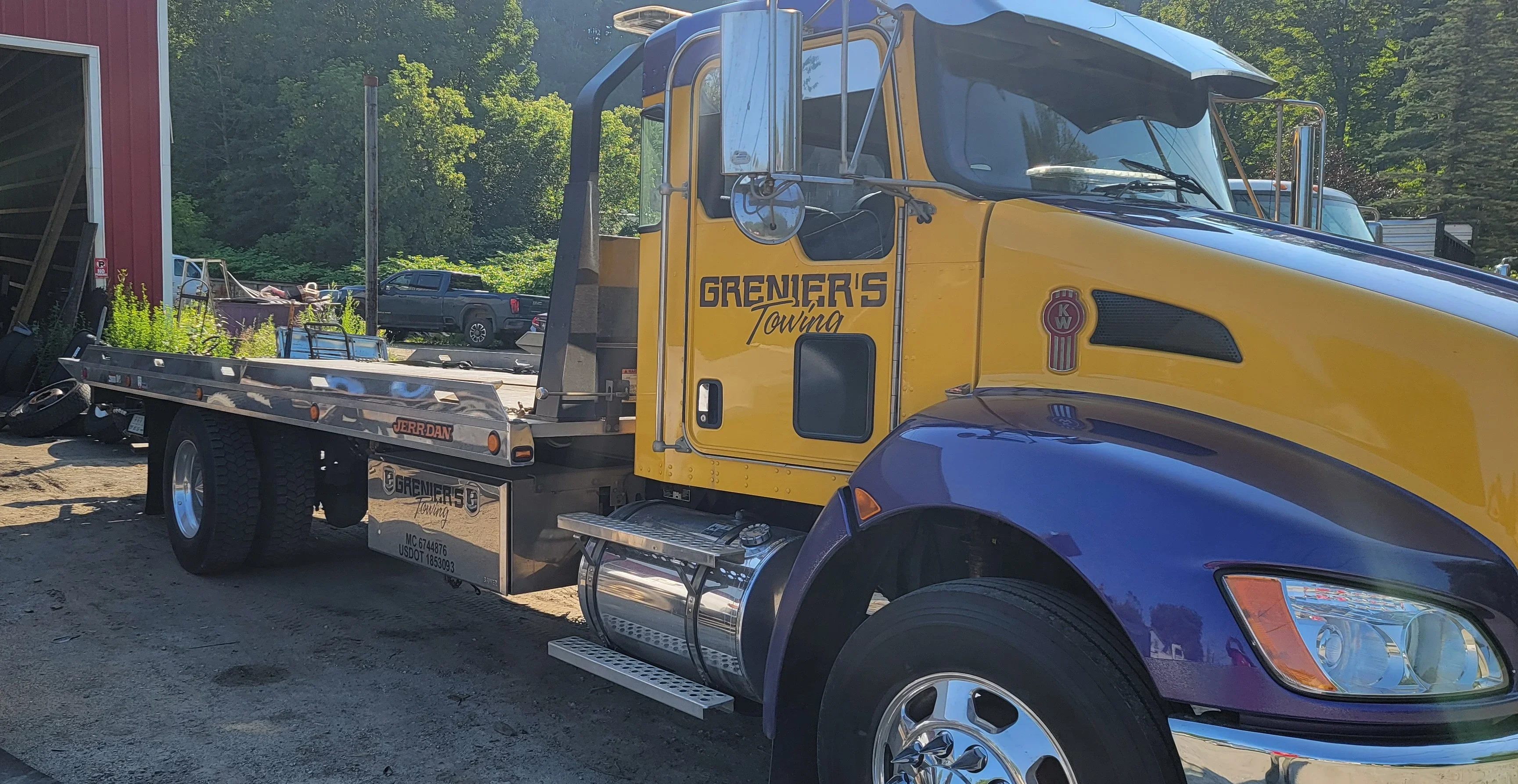 Flatbed Tow Truck Service